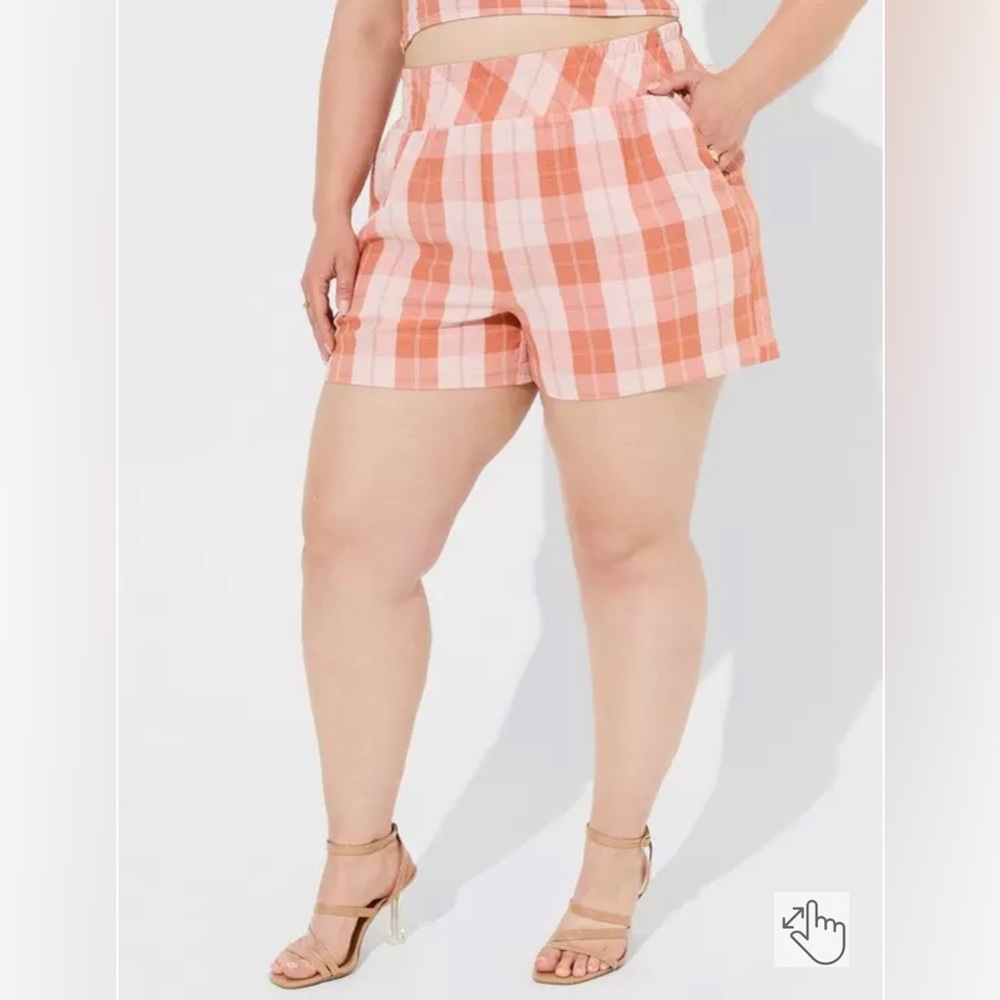 Torrid 5 Inch Pull-On Seersucker Mid-Rise Shorts Size 2X NWT